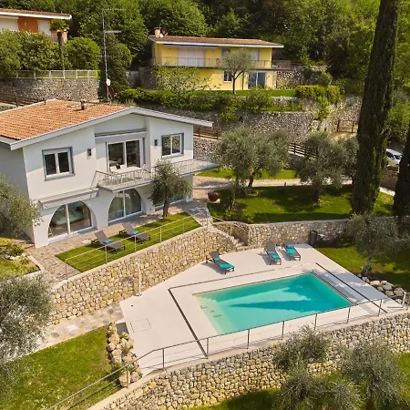 Paier Relais & Pool Malcesine