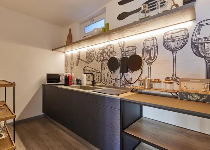 Paier Relais & Pool * Malcesine