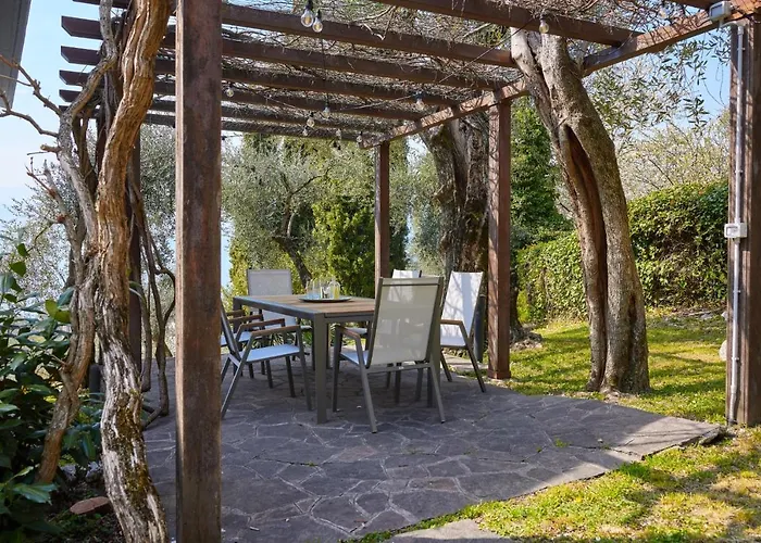 Paier Relais & Pool * Malcesine