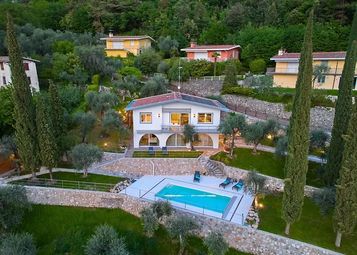 Paier Relais & Pool Malcesine