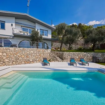 Вилла Paier Relais & Pool *