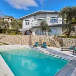 Paier Relais & Pool * Malcesine